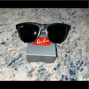 Ray Ban Wayfarer Folding Classic Sunglasses